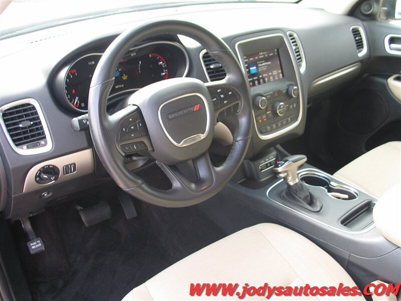 Used 2019 Dodge Durango SXT AWD/4WD image 2