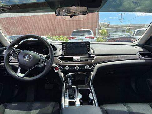 Used 2020 Honda Accord EX image 13
