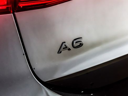 New 2025 Audi A6 e-tron Premium image 9
