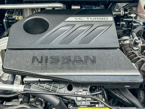 Used 2025 Nissan Rogue SV FWD image 27