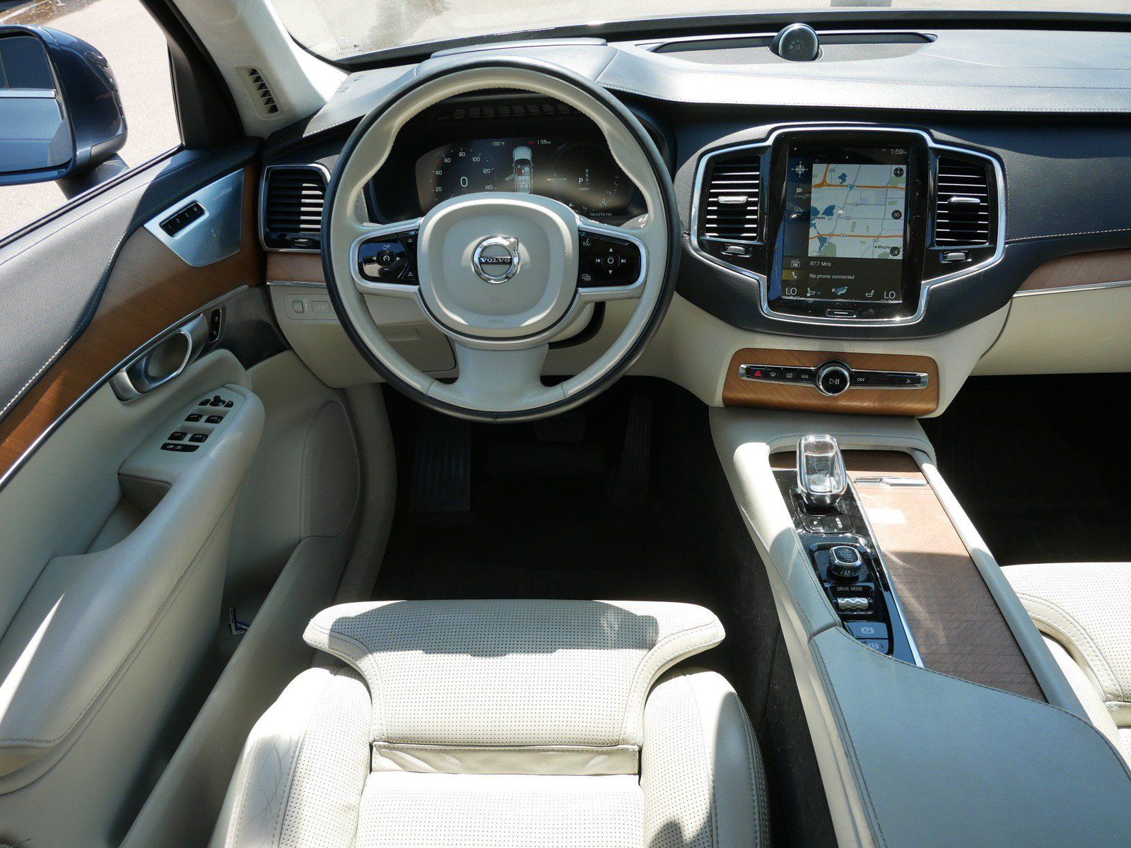 Used 2020 Volvo XC90 T8 Inscription AWD/4WD image 11