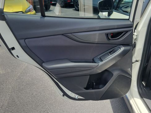 Used 2020 Subaru Crosstrek 2.0i Premium w/ Moonroof Package 2 AWD/4WD image 13