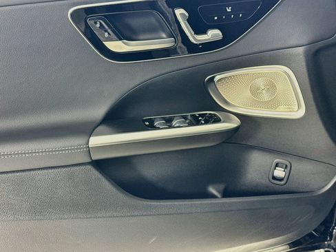 Used 2024 Mercedes-Benz C 300 Sedan image 19
