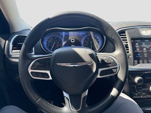 Used 2020 Chrysler 300 Touring w/ Sport Appearance Package image 11