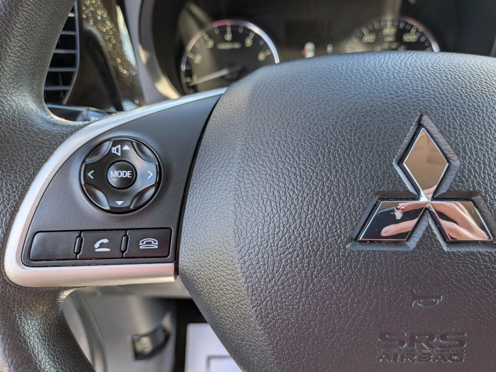 Used 2020 Mitsubishi Outlander ES FWD image 41