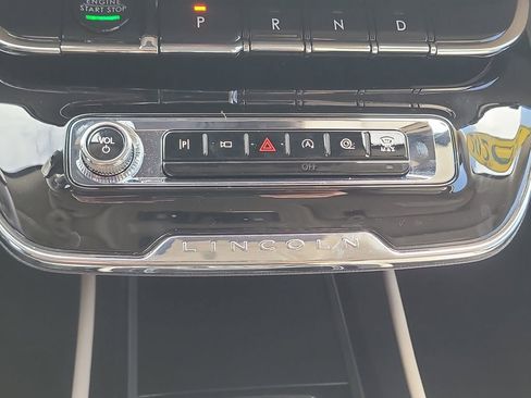 Used 2026 Lincoln Corsair Premiere image 24