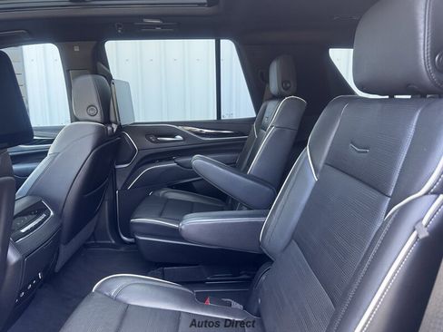 Used 2021 Cadillac Escalade Sport w/ Driver Assist Tech Package image 43