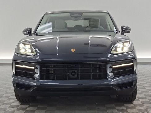 New 2026 Porsche Cayenne Coupe AWD/4WD image 7