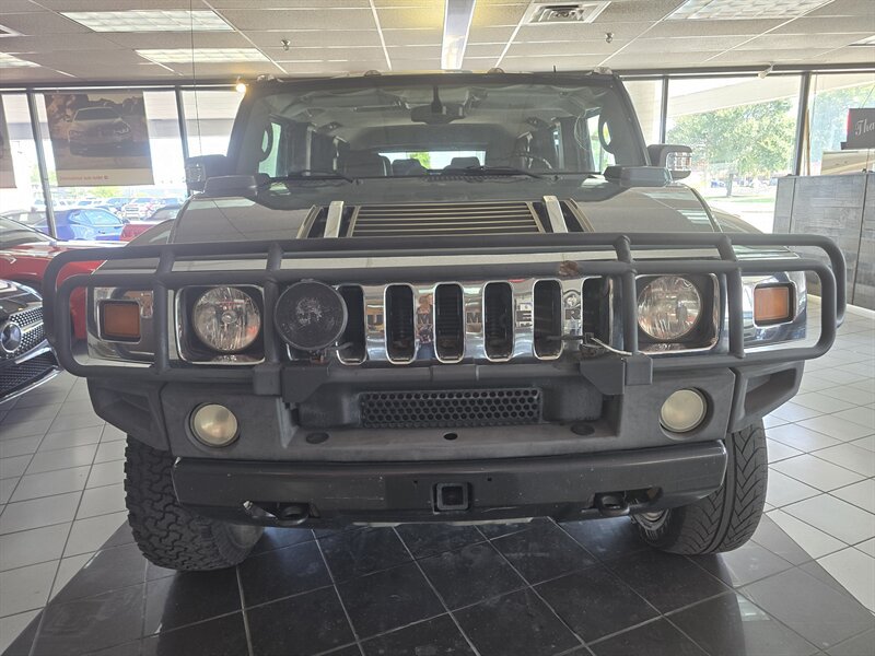 Used 2005 HUMMER H2 w/ Preferred Equipment Group AWD/4WD image 2