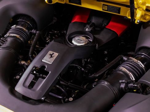 Certified 2022 Ferrari F8 Tributo image 60