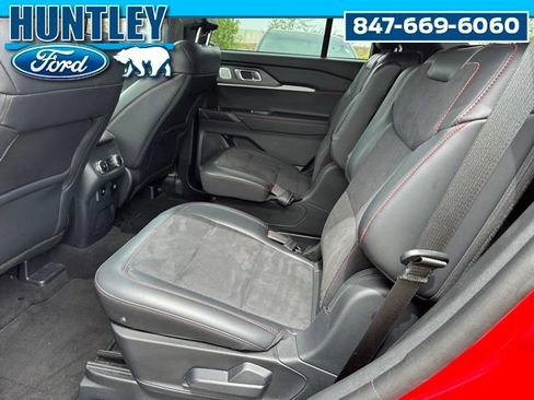 Used 2025 Ford Explorer ST AWD/4WD image 17