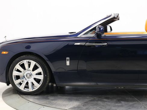 Used 2016 Rolls-Royce Dawn Convertible 2D image 7