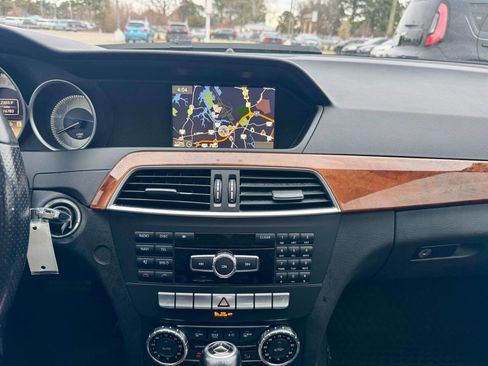 Used 2012 Mercedes-Benz C 300 C 300 Sport 4MATIC AWD 4dr Sed image 17
