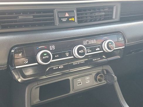 Used 2023 Honda Pilot EX-L image 24