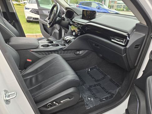 Used 2023 Acura MDX FWD w/ Technology Package image 17