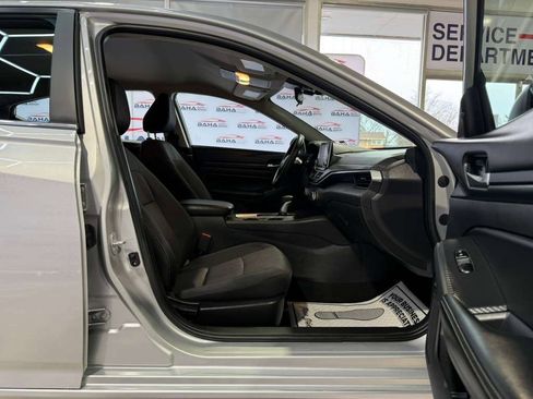 Used 2025 Nissan Altima 2.5 SV image 52