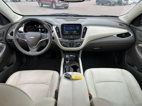 Used 2024 Chevrolet Malibu LT FWD image 25