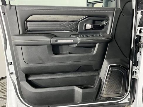 New 2025 RAM 2500 Limited image 25