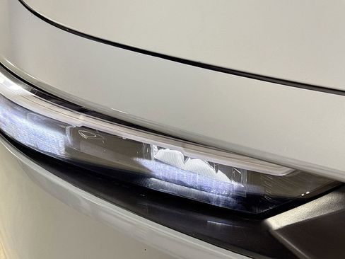 Certified 2025 Honda Accord Touring image 38