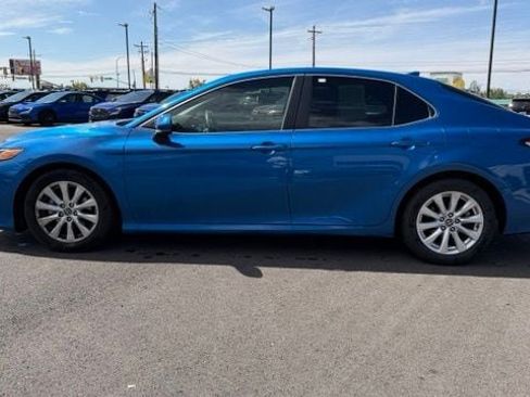 Used 2020 Toyota Camry LE w/ Carpet Mat Package FWD image 7