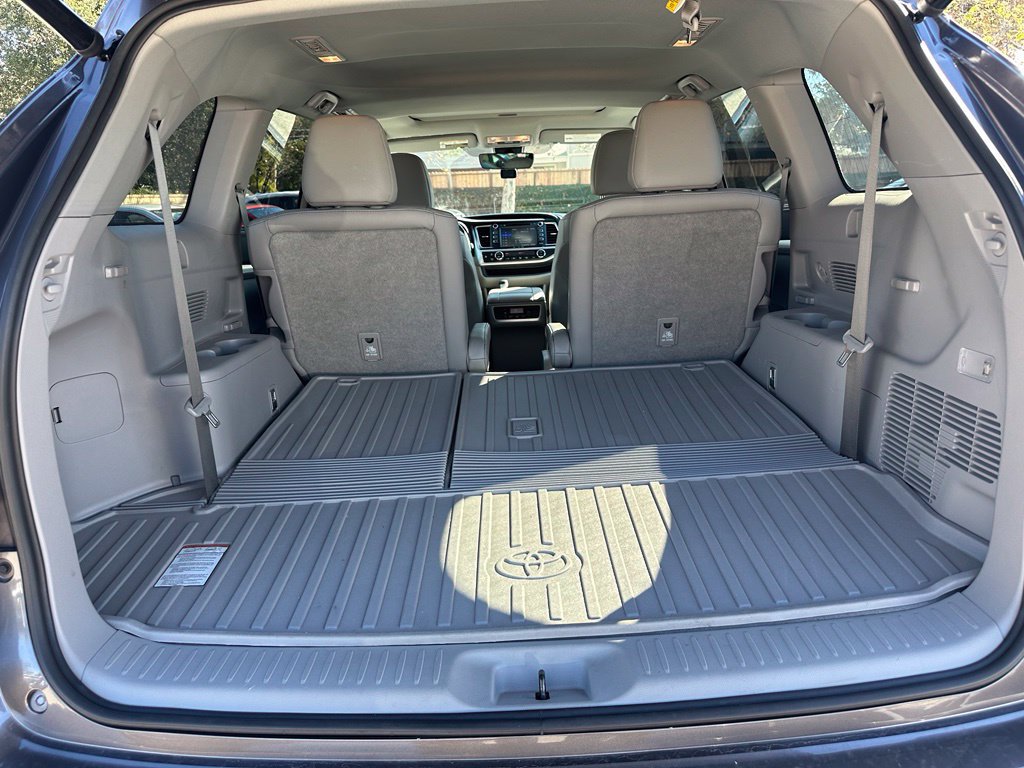 Certified 2019 Toyota Highlander XLE FWD image 5