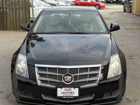 Used 2011 Cadillac CTS Luxury RWD image 4