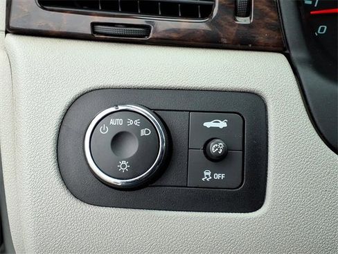 Used 2016 Chevrolet Impala LT image 18