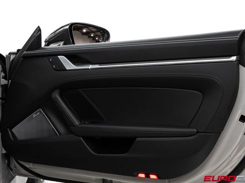 Used 2025 Porsche 911 Turbo S image 25