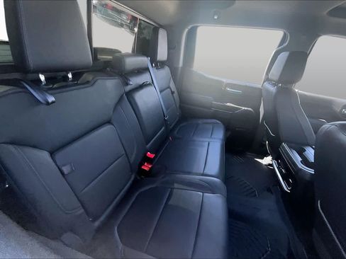 Used 2021 Chevrolet Silverado 1500 LT Trail Boss w/ Convenience Package II AWD/4WD image 18