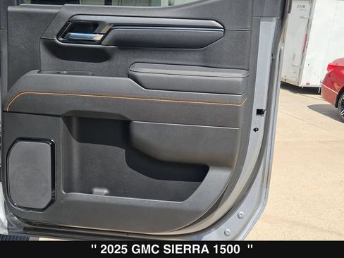Used 2025 GMC Sierra 1500 AT4 w/ AT4 Premium Package AWD/4WD image 29