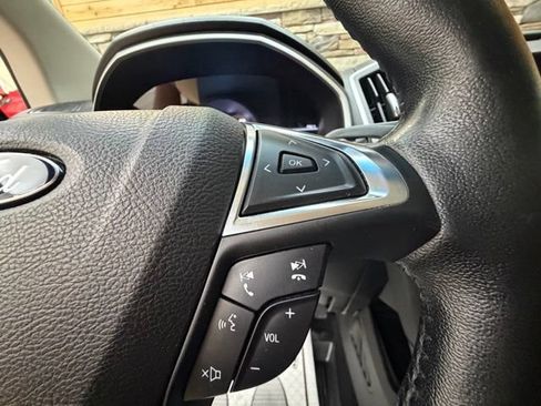 Used 2017 Ford Edge SEL w/ Equipment Group 201A AWD/4WD image 27