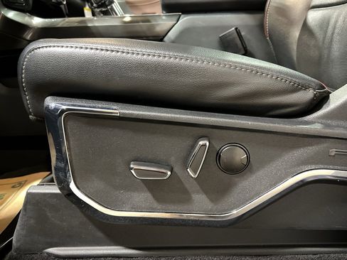 Used 2023 Ford F150 Lariat w/ Equipment Group 502A High image 15