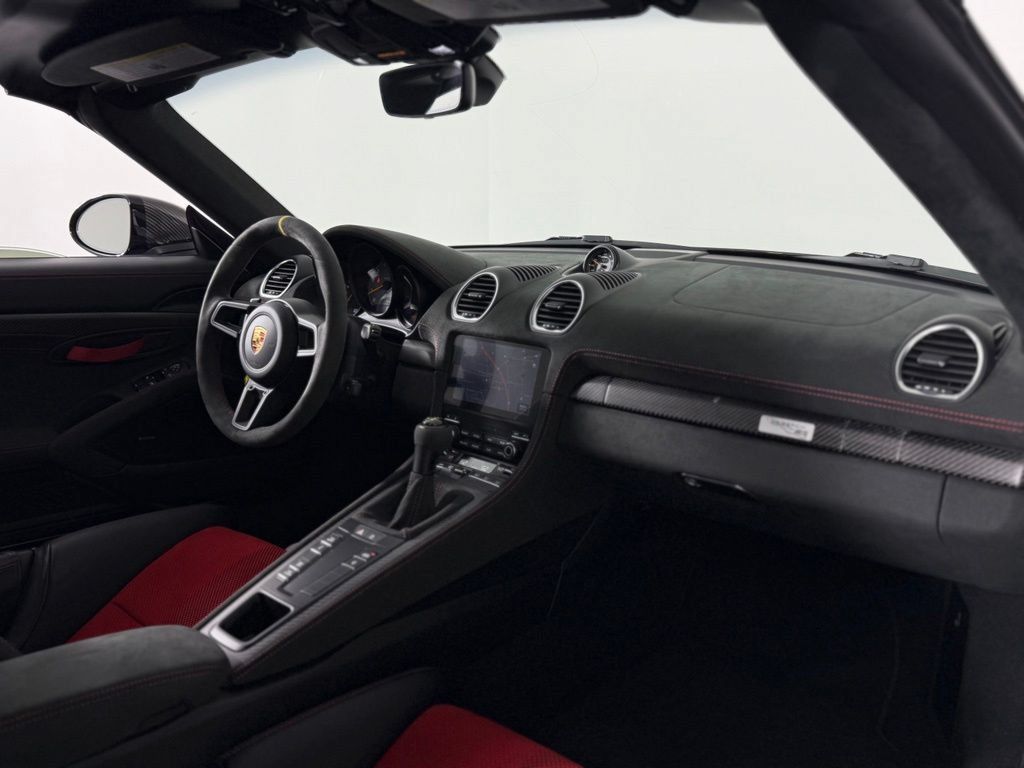 Certified 2024 Porsche 718 Boxster Spyder RS RWD image 21