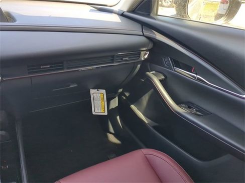 Used 2024 MAZDA CX-30 AWD 2.5 S w/ Preferred Package image 17