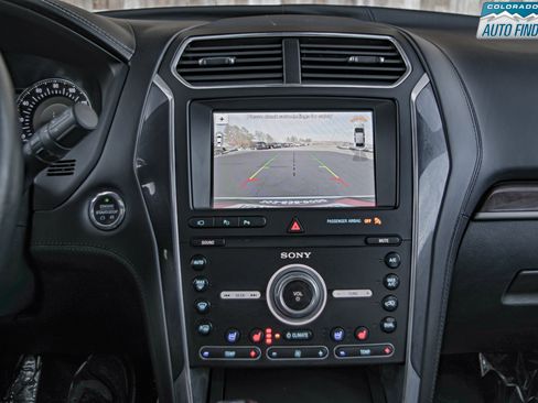 Used 2019 Ford Explorer Platinum image 20