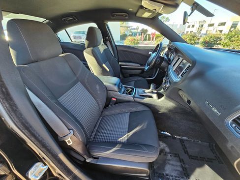 Used 2023 Dodge Charger SXT image 28