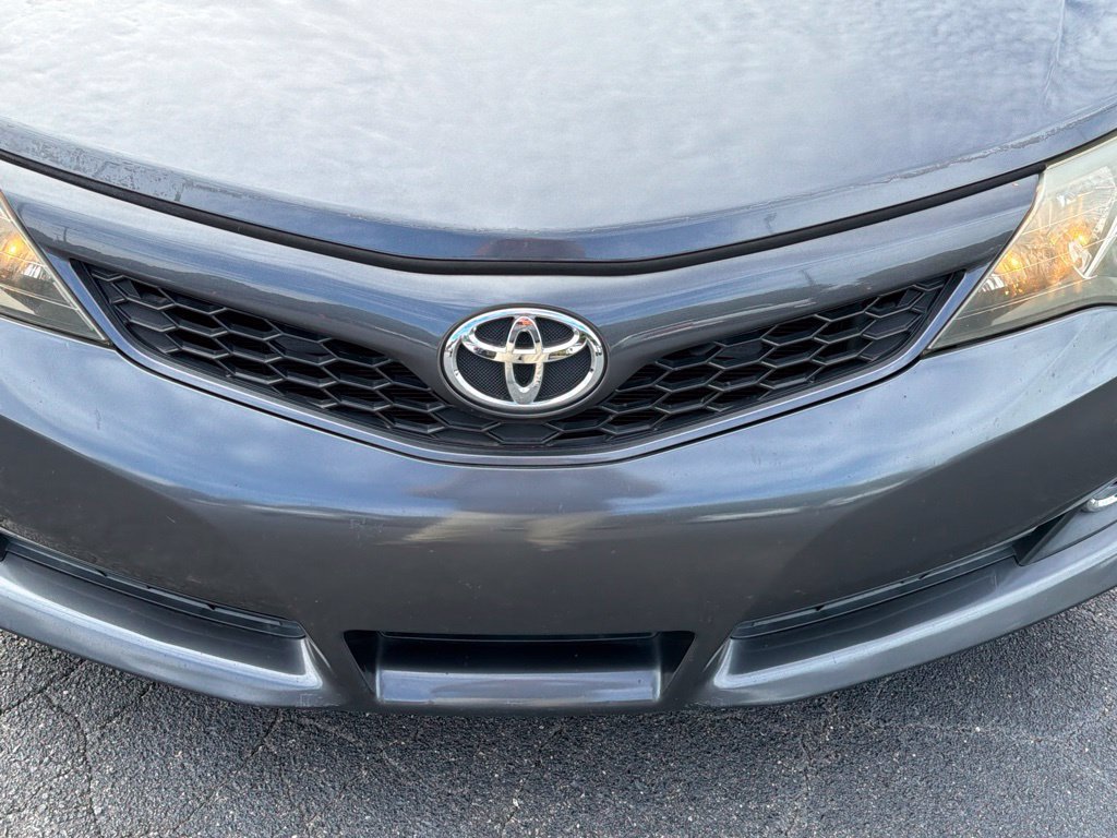 Used 2014 Toyota Camry SE FWD image 23