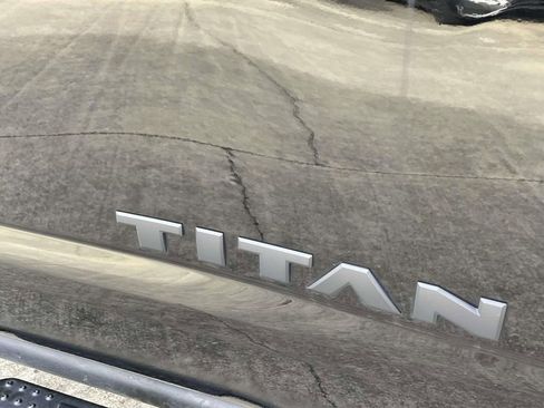 Used 2024 Nissan Titan SV w/ SV Bronze Edition Package image 8
