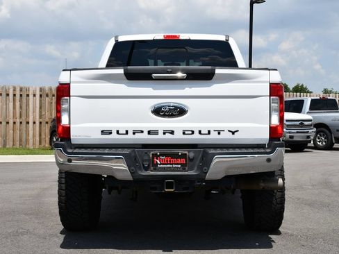 Used 2019 Ford F250 Lariat w/ Lariat Value Package AWD/4WD image 6