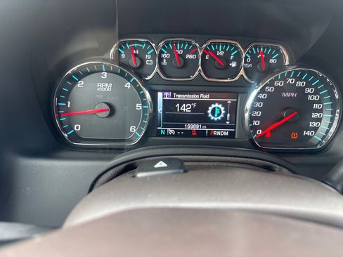 Used 2015 Chevrolet Suburban LTZ AWD/4WD image 19