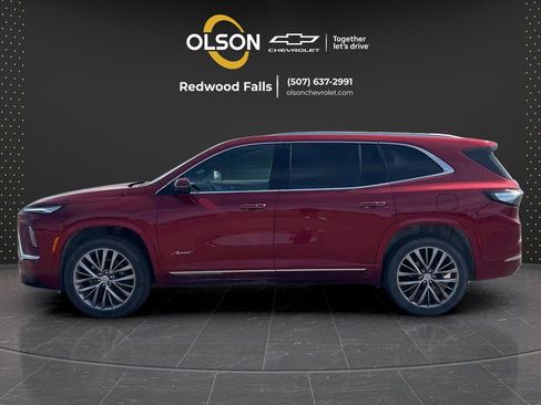 Used 2026 Buick Enclave Avenir w/ Super Cruise Package AWD/4WD image 2