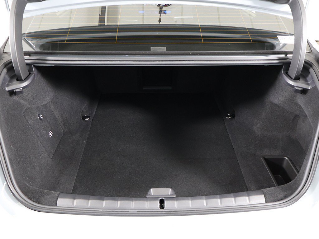 Used 2025 BMW i7 xDrive60 w/ Premium Package AWD/4WD image 22