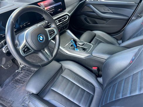 Used 2023 BMW i4 eDrive40 w/ M Sport Package image 10