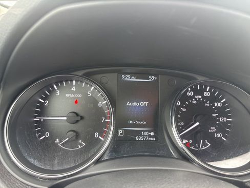 Used 2017 Nissan Rogue SL w/ SL Premium Package AWD/4WD image 9