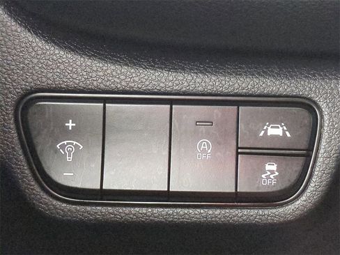 Used 2022 Kia Seltos LX image 24