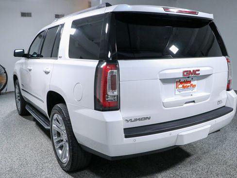 Used 2020 GMC Yukon SLT w/ Premium Edition RWD image 9