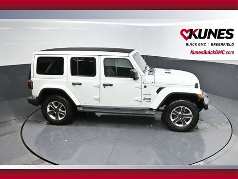 Used 2020 Jeep Wrangler Unlimited Sahara image 42