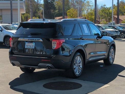 Used 2023 Ford Explorer Limited w/ Limited Technology Package image 5