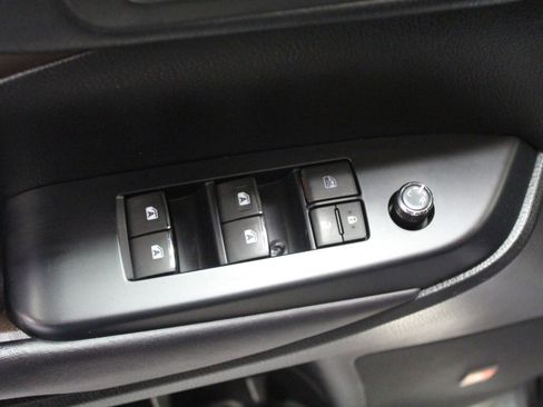 Used 2017 Toyota Highlander Limited Platinum image 21