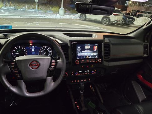 Used 2023 Nissan Frontier PRO-4X w/ Pro-4X Premium Package image 8